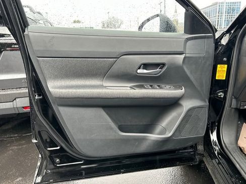New 2026 Nissan Kicks SV w/ Cold Weather Package AWD/4WD image 9