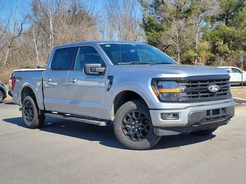 New 2026 Ford F150 XLT w/ Equipment Group 302A MID image 36