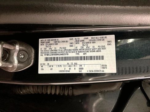 Certified 2022 Ford Escape SEL w/ Technology Package AWD/4WD image 32