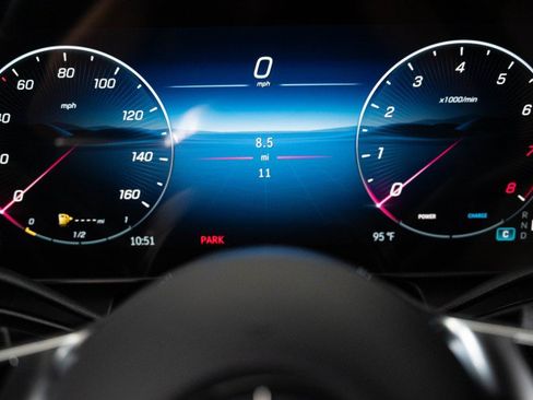 New 2027 Mercedes-Benz GLC 300 image 27