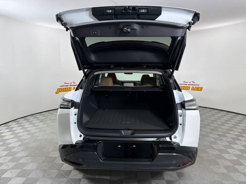 New 2026 Nissan Murano Platinum w/ Cargo Package image 5