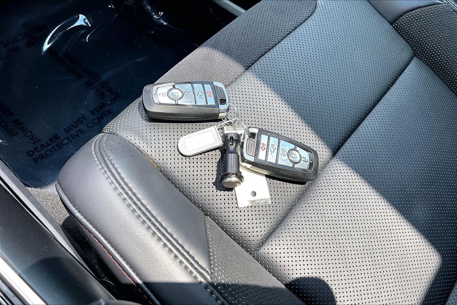 Used 2025 Ford F150 Raptor AWD/4WD image 22