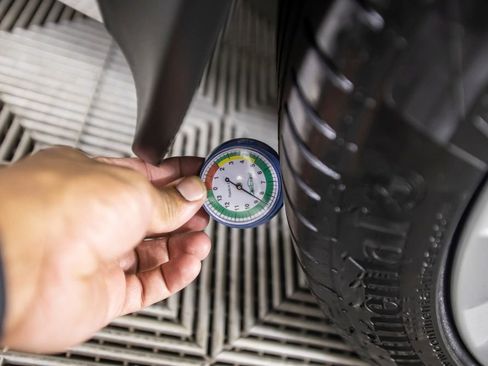 Used 2012 BMW 328i Convertible image 26