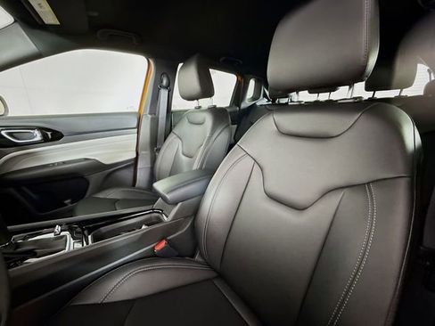 New 2026 Jeep Compass Limited image 19