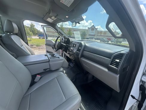 Used 2017 Ford F350 XL image 12