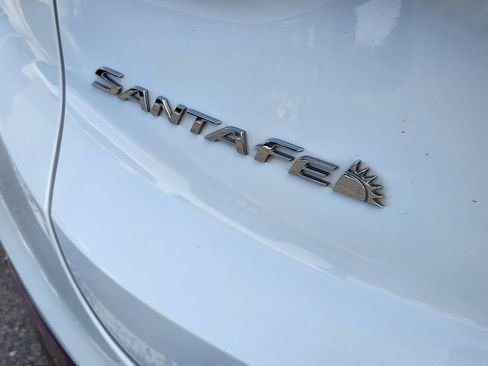 Used 2020 Hyundai Santa Fe Limited image 25