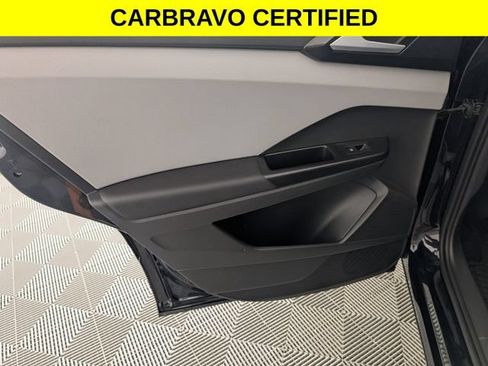 Used 2022 Volkswagen Taos SE AWD/4WD image 26