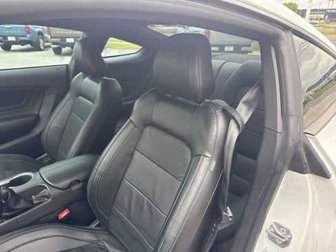 Used 2023 Ford Mustang GT Premium w/ Equipment Group 401A RWD image 8