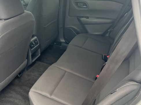 Used 2024 Nissan Rogue S AWD/4WD image 16