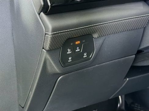 New 2026 Volkswagen Atlas SE FWD image 10