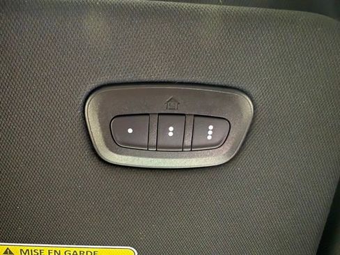 Used 2025 Jeep Wagoneer Series II w/ Premium Group I image 20