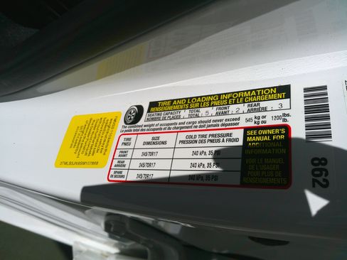 Used 2025 Toyota Tacoma SR5 image 37