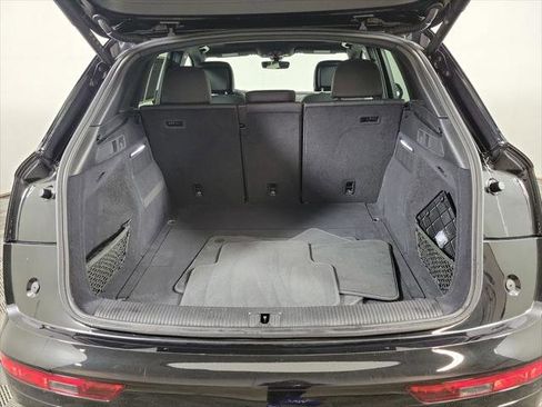 Used 2025 Audi Q5 2.0T Premium AWD/4WD image 9