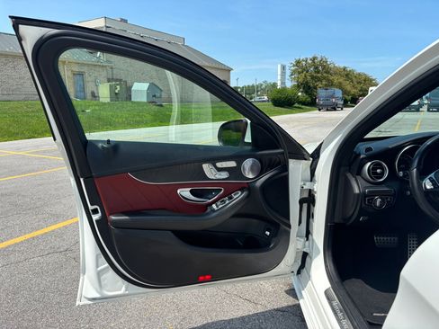Used 2017 Mercedes-Benz C 300 Sedan image 11