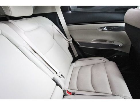 Used 2023 Genesis GV70 2.5T w/ Advanced Package AWD/4WD image 10