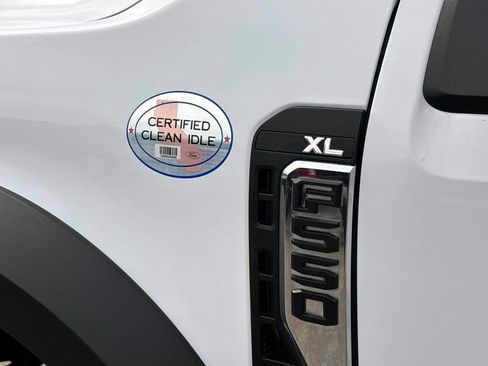 Used 2024 Ford F550 4x4 Regular Cab Super Duty image 9