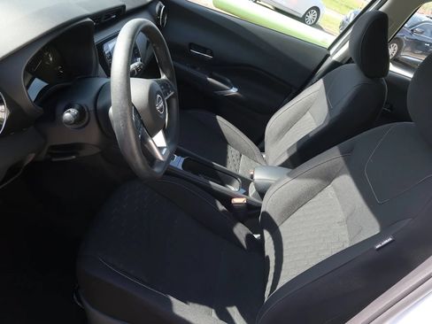 Used 2023 Nissan Kicks SV FWD image 17