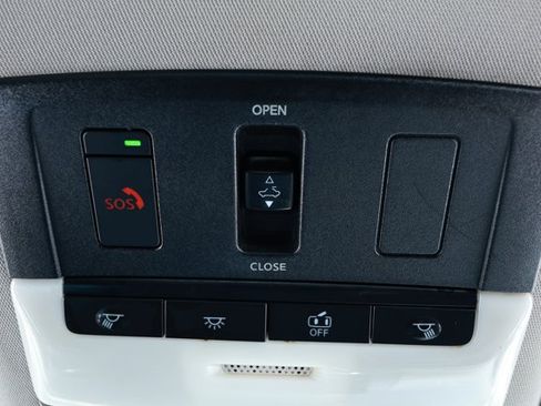 Used 2019 Nissan Altima 2.0 Edition One FWD image 20