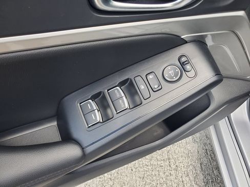 Used 2025 Acura Integra FWD image 19