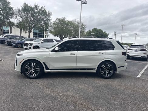 Used 2023 BMW X7 xDrive40i w/ M Sport Package AWD/4WD image 7