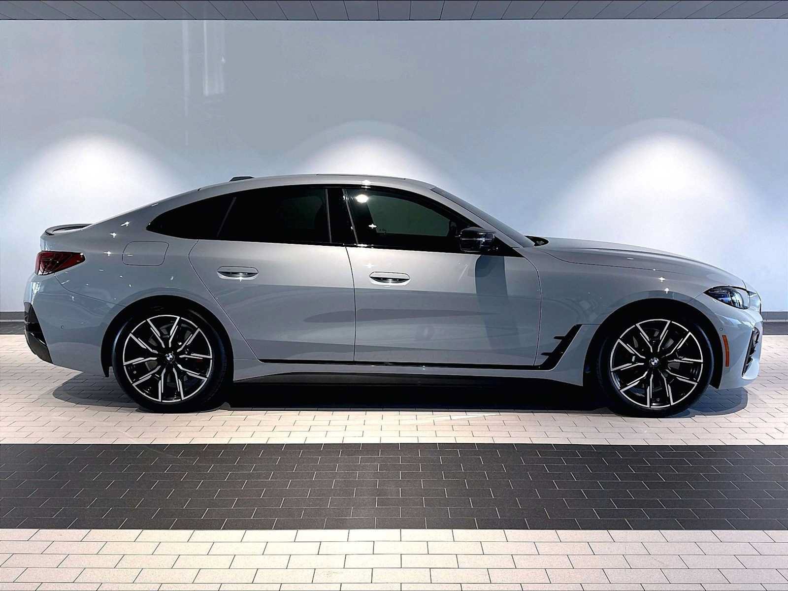 Used 2025 BMW M440i w/ Premium Package RWD image 11