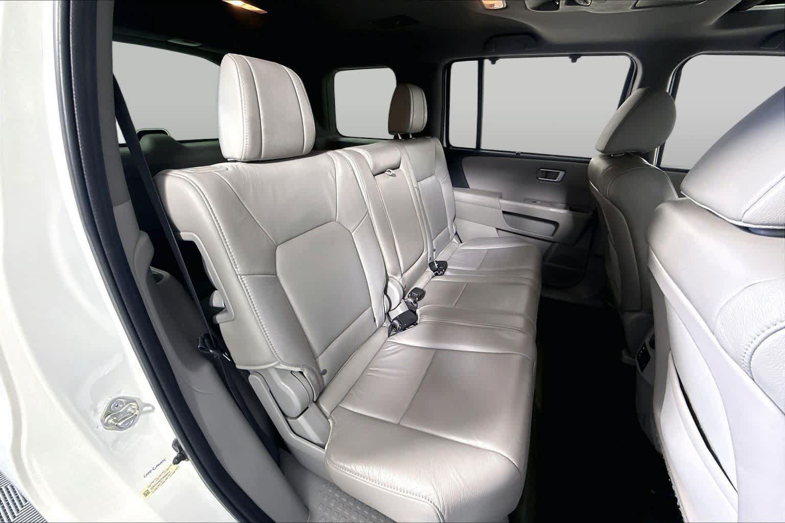 Used 2015 Honda Pilot Touring image 17