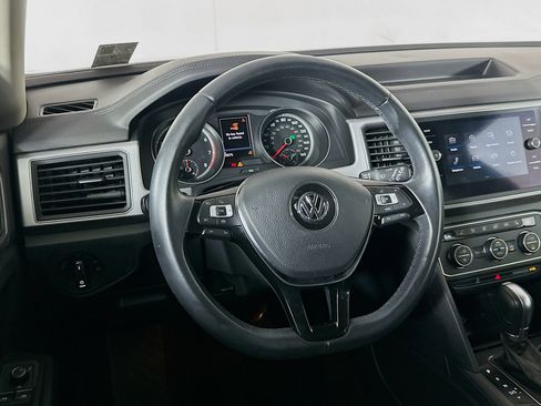 Used 2019 Volkswagen Atlas SE image 18