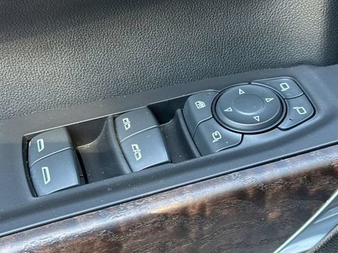 Used 2021 GMC Sierra 1500 Denali w/ Denali Ultimate Package AWD/4WD image 12