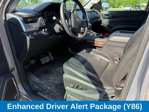 Used 2017 Chevrolet Tahoe LT w/ Luxury Package AWD/4WD image 9