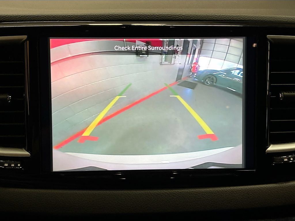 Used 2026 Chrysler Pacifica Select FWD image 13