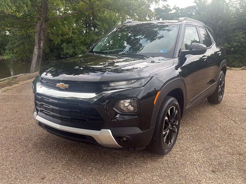 Used 2023 Chevrolet TrailBlazer LT w/ Convenience Package AWD/4WD image 11