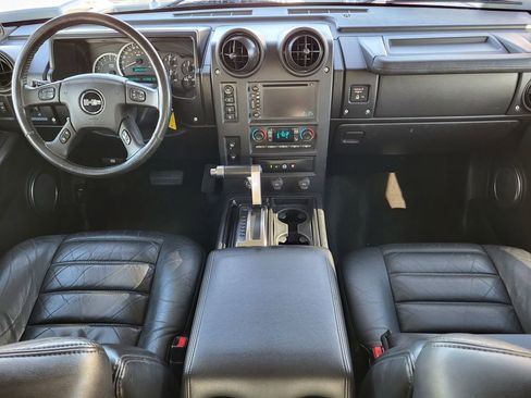 Used 2005 HUMMER H2 SUT w/ Preferred Equipment Group image 23
