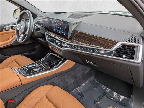 Certified 2025 BMW X5 M60i w/ Climate Comfort Package AWD/4WD image 22
