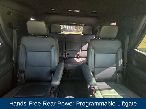 Used 2022 Chevrolet Tahoe LT w/ Luxury Package AWD/4WD image 12