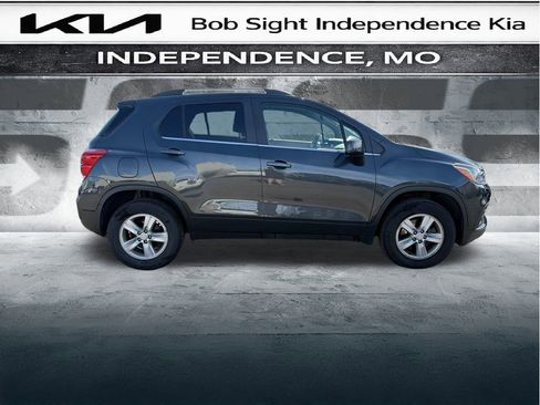 Used 2017 Chevrolet Trax LT image 13