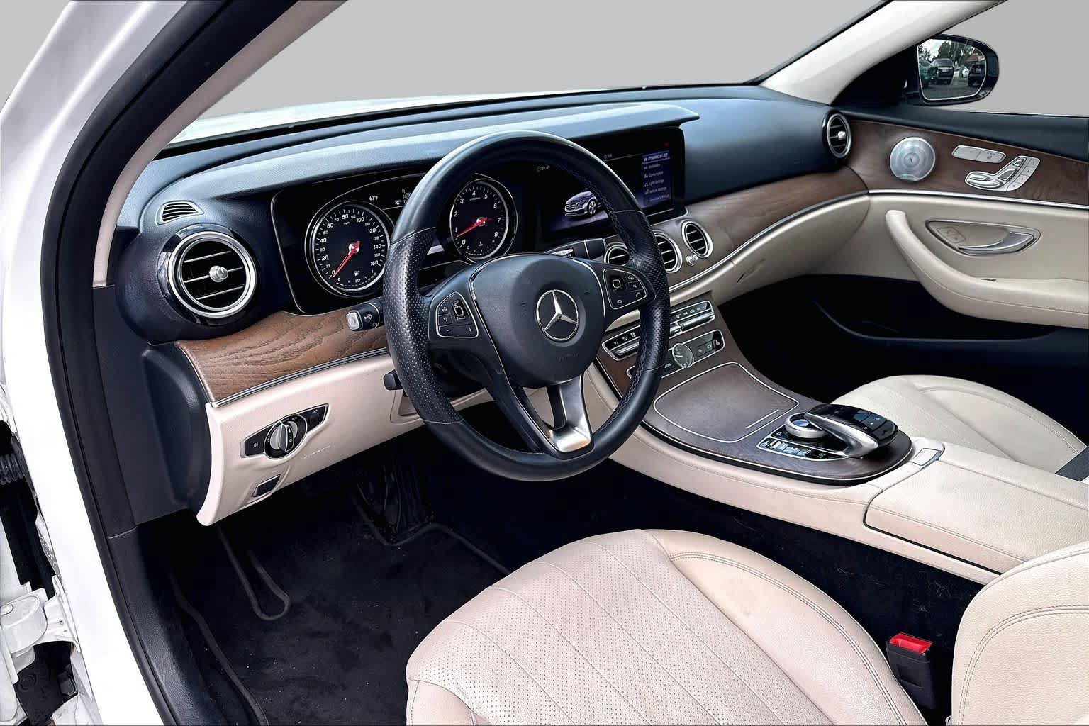Used 2018 Mercedes-Benz E 300 image 17