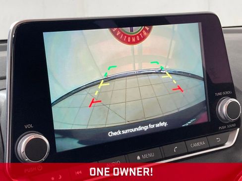 Used 2025 Nissan Sentra SV image 4