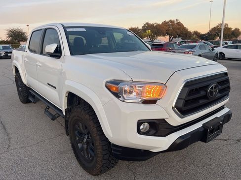 Used 2023 Toyota Tacoma SR5 image 3