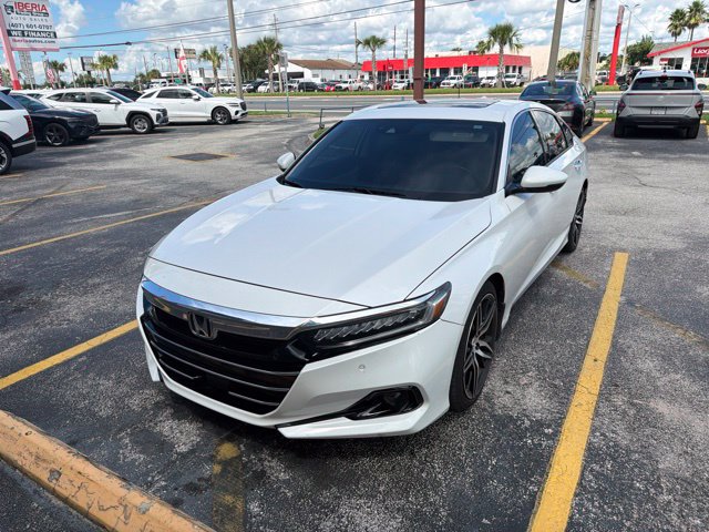 Used 2021 Honda Accord Touring image 2
