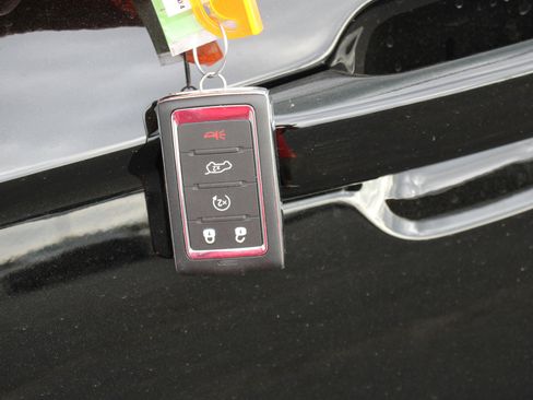 New 2025 Jeep Grand Cherokee L Limited w/ Black Appearance Package image 24