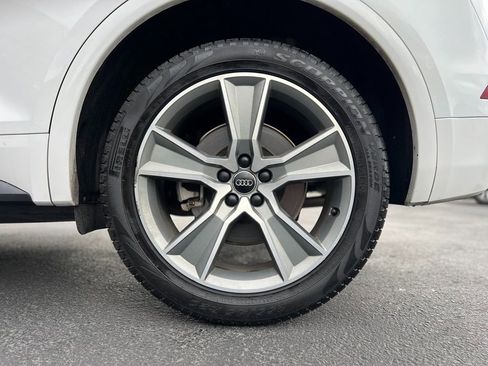 Used 2019 Audi Q5 2.0T Premium Plus w/ Premium Plus Package AWD/4WD image 30