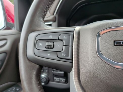 Used 2023 GMC Yukon Denali w/ Advanced Technology Package image 22