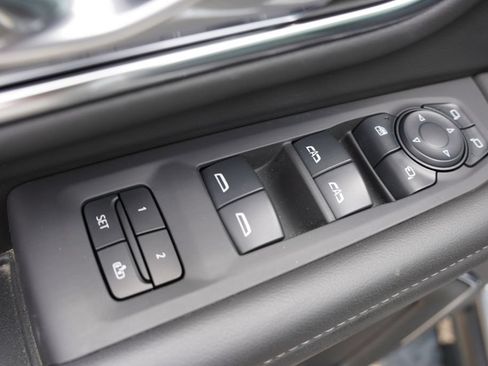 Certified 2024 Chevrolet Tahoe Z71 w/ Luxury Package AWD/4WD image 27