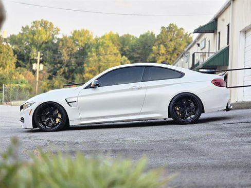 Used 2020 BMW M4 Coupe w/ Competition Package RWD image 7
