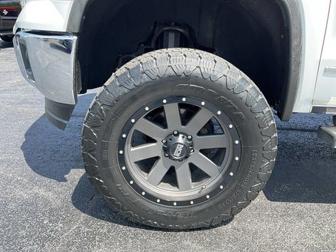 Used 2014 GMC Sierra 1500 SLT w/ SLT Crew Cab Value Package AWD/4WD image 18