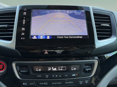 Certified 2017 Honda Pilot Touring image 28