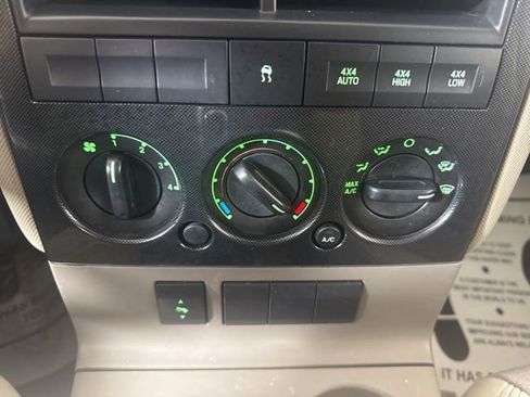 Used 2007 Ford Explorer Sport Trac XLT image 15