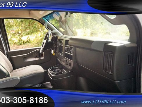 Used 2017 Chevrolet Express 3500 LT w/ LT Preferred Equipment Group image 17