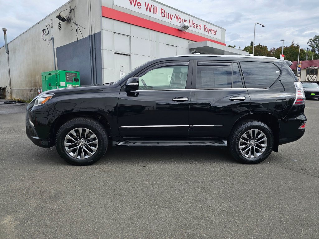 Used 2015 Lexus GX 460 w/ Premium Package AWD/4WD image 4