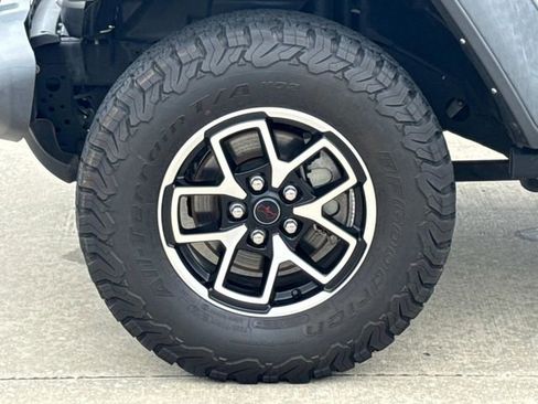 Used 2024 Jeep Wrangler Unlimited Rubicon image 5